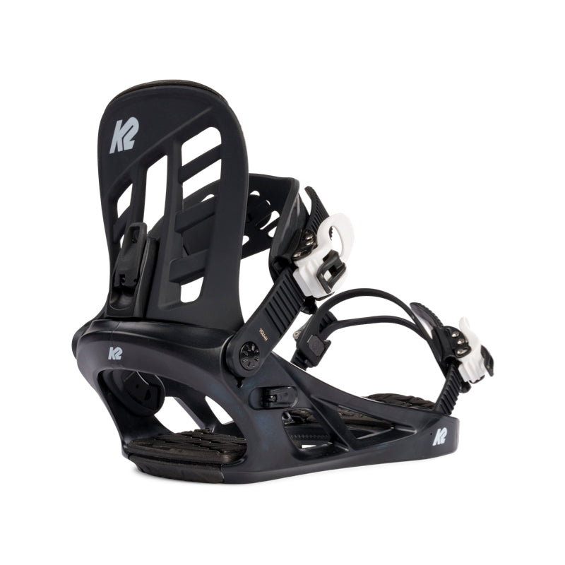 black snowboard binding