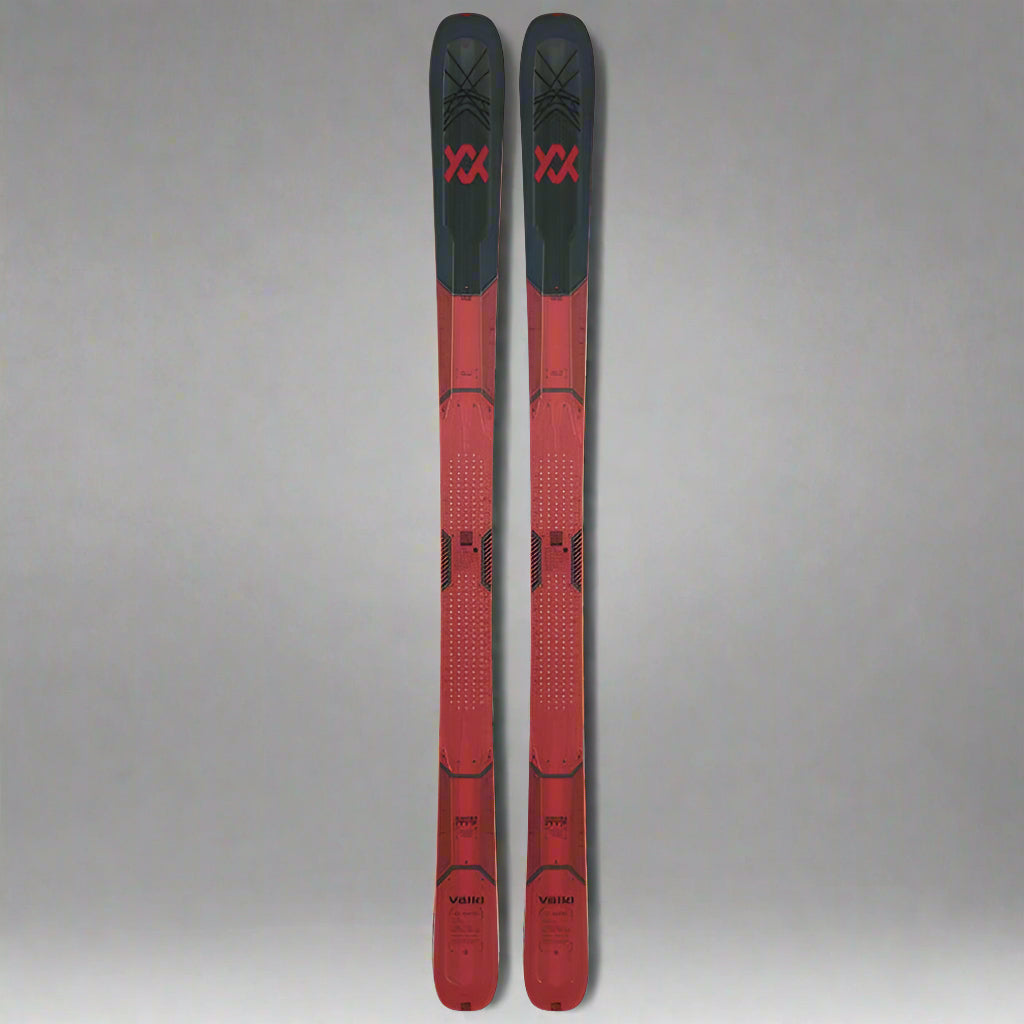 Volkl Mantra 7 skis