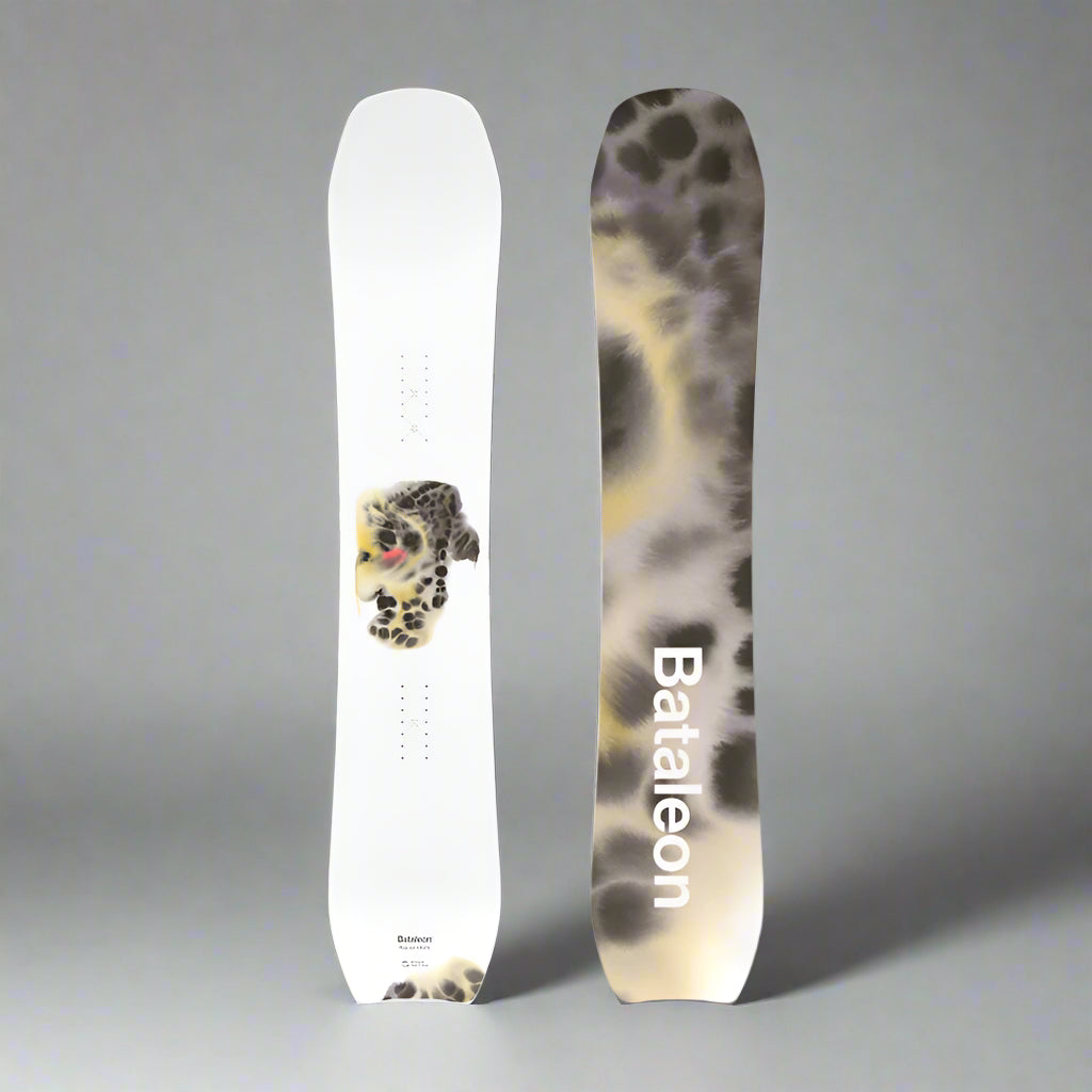 white snowboard