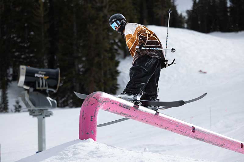 New Adult Twin Tip Ski Lease Package